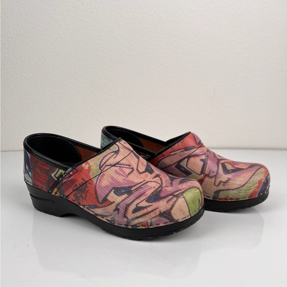 Sanita clogs